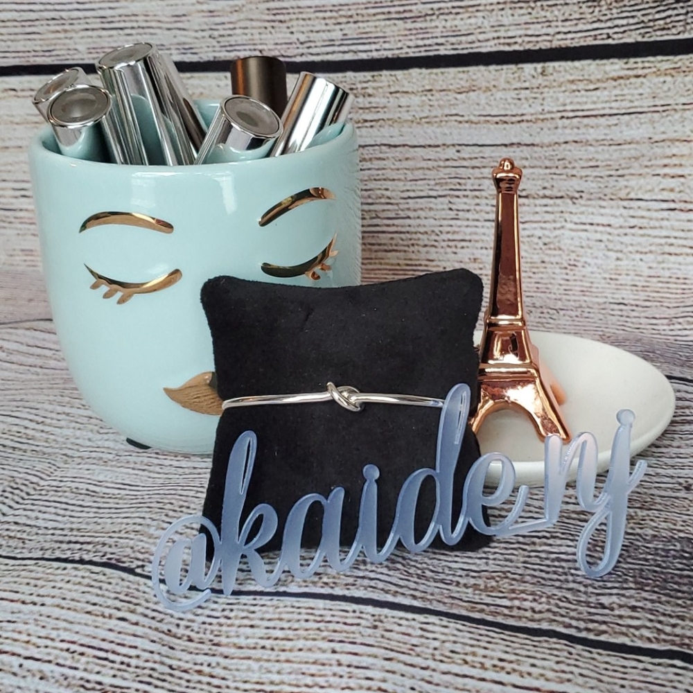 Stella & Dot Simple Knot Cuff Silver